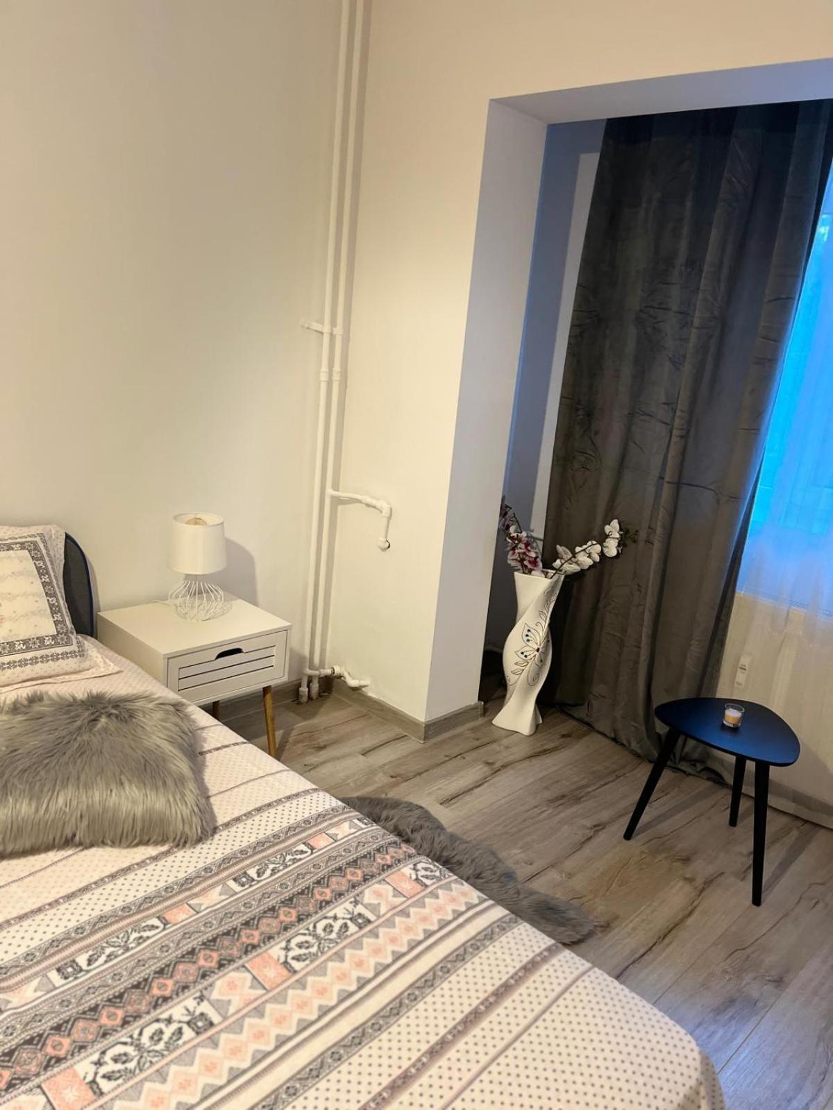 De Lux